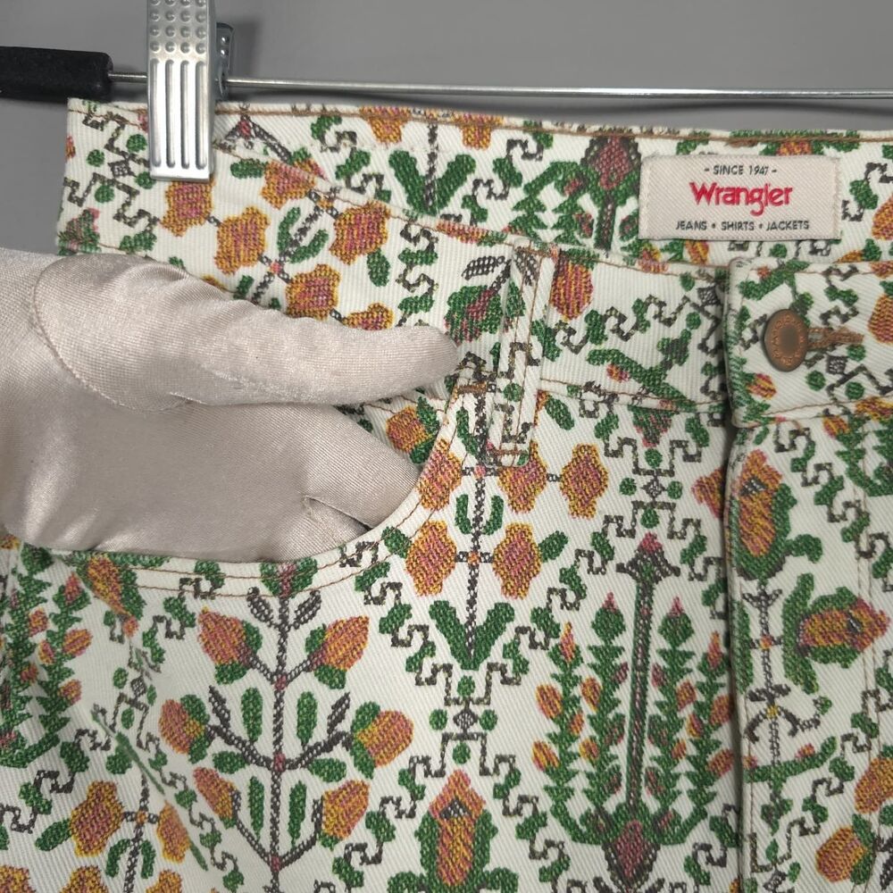 WRANGLER Women’s New Jeans Floral High Rise Fierce Bootcut Flare 8/29 Western - Picture 9 of 15